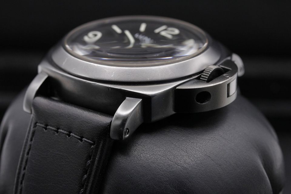 Panerai Luminor Base PAM00009 Image 2
